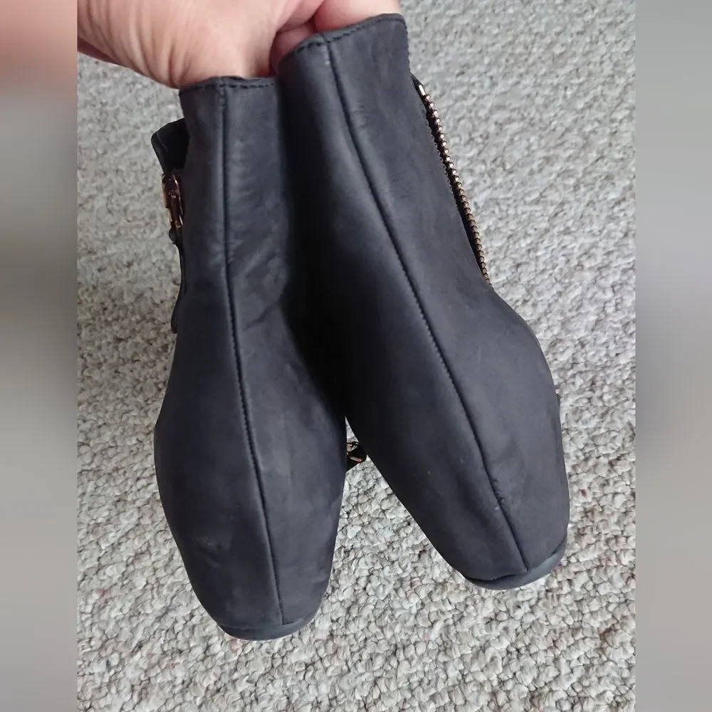 French Sole boots outsole